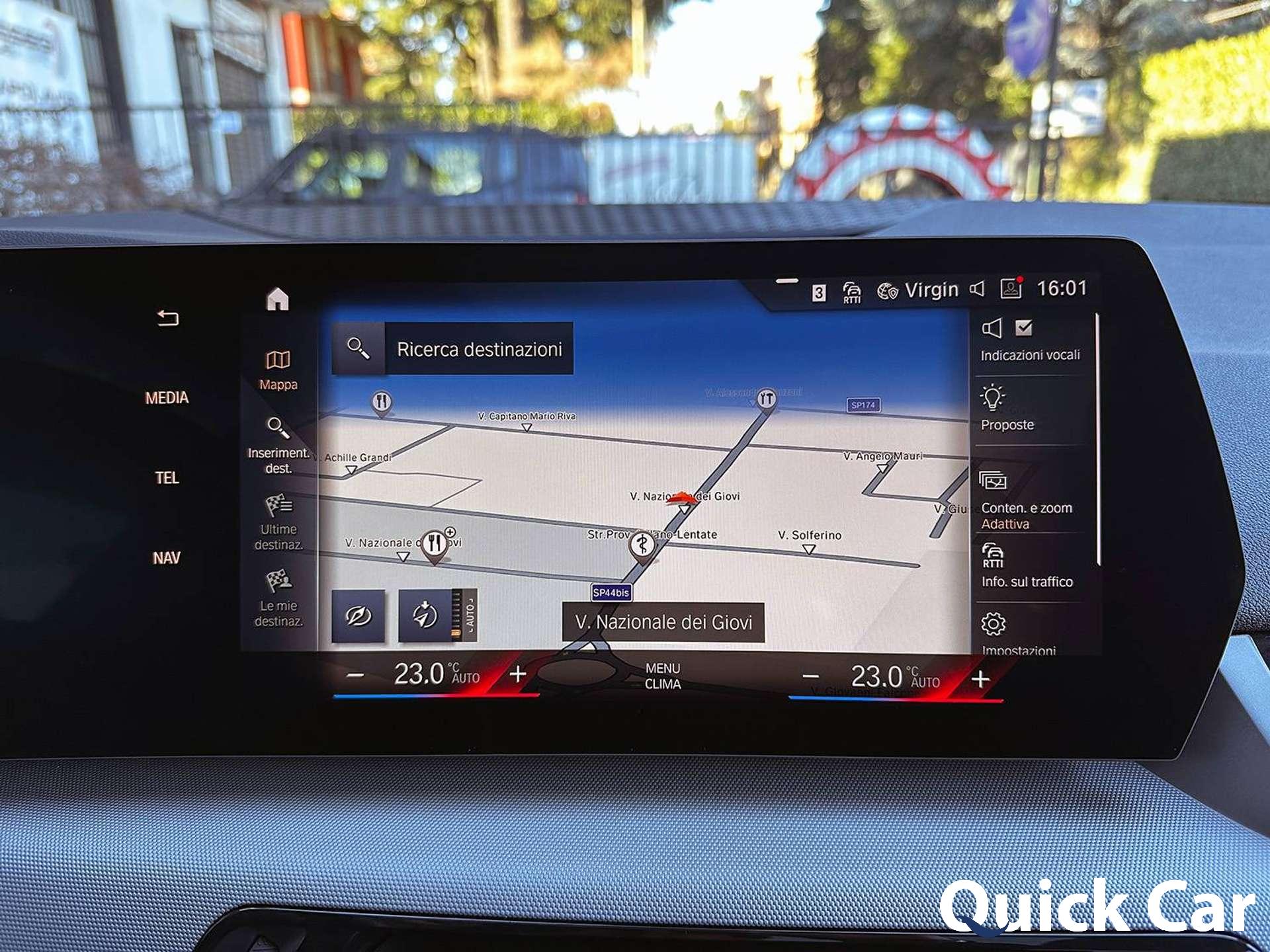 BMW 218  d TETTO APRIBILE,RETROCAMERA,CLIMA AUT. BIZONA,PARK ASSIST,NAVIGATORE,CARPLAY,PDC,SEDILE CON MASSAGGI, SOTTOCOSTO !