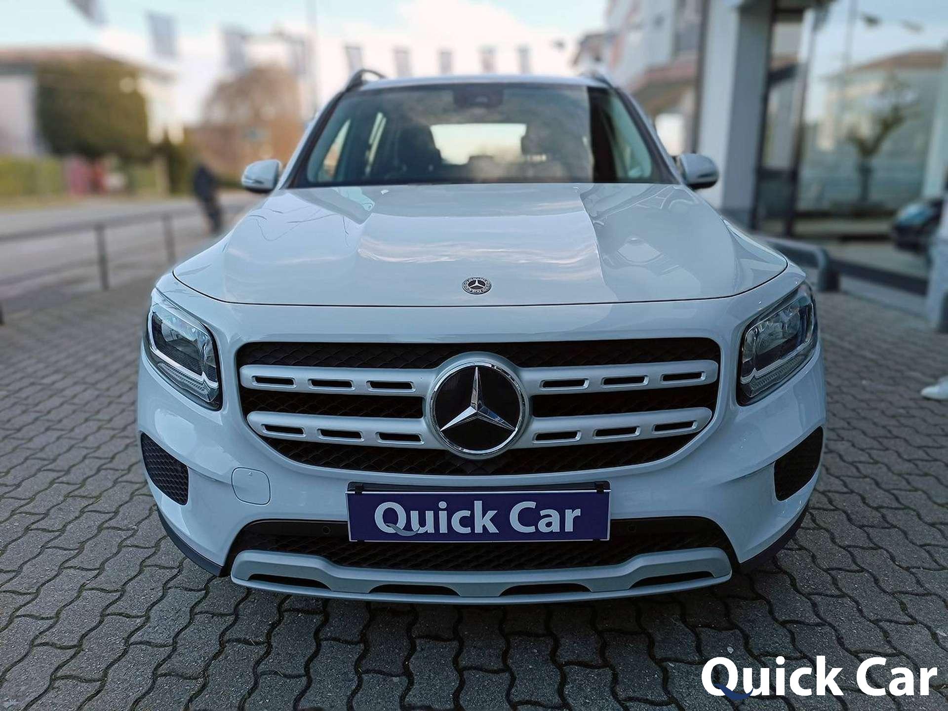 Mercedes-Benz GLB 180  D,TETTO APRIBILE,RETROCAMERA,NAVIGATORE,CERCHI DA 19,SCHERMO 10.25,TAGLIANDI MERCEDES, SOTTOCOSTO PER RINNOVO PARCO AUTO!